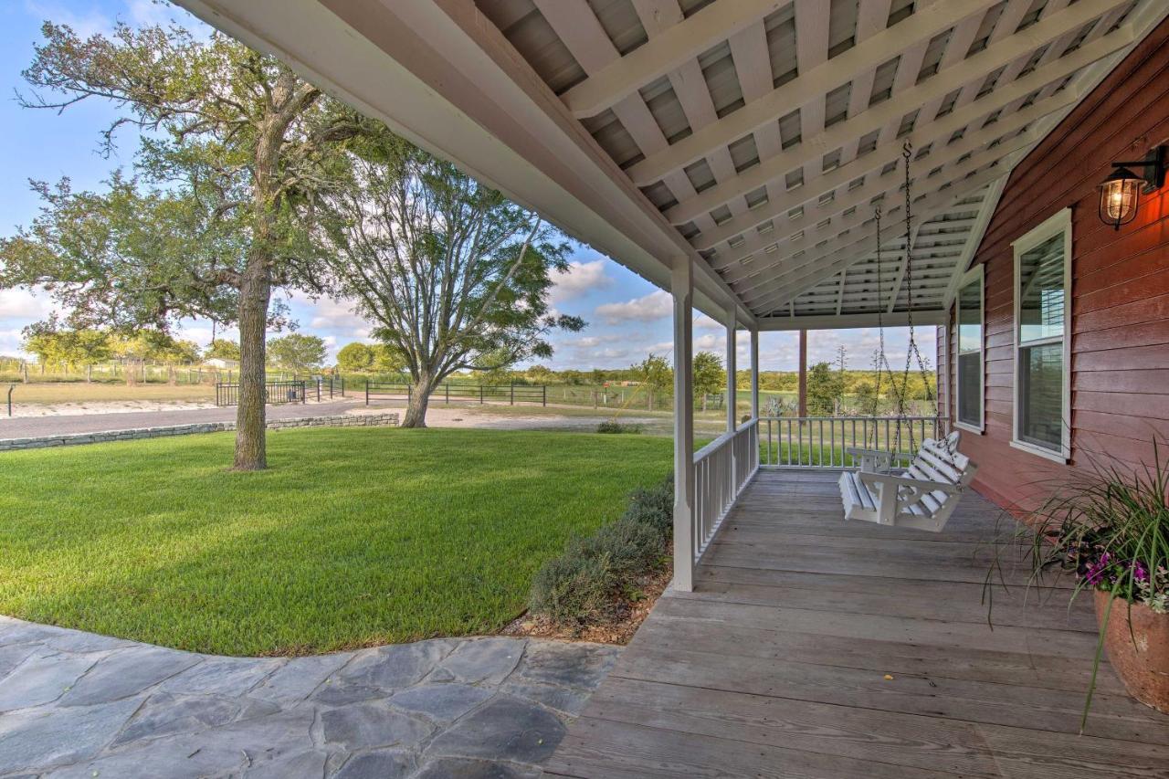 Peaceful Schulenburg Farmhouse With Fire Pit And Grill Exterior photo